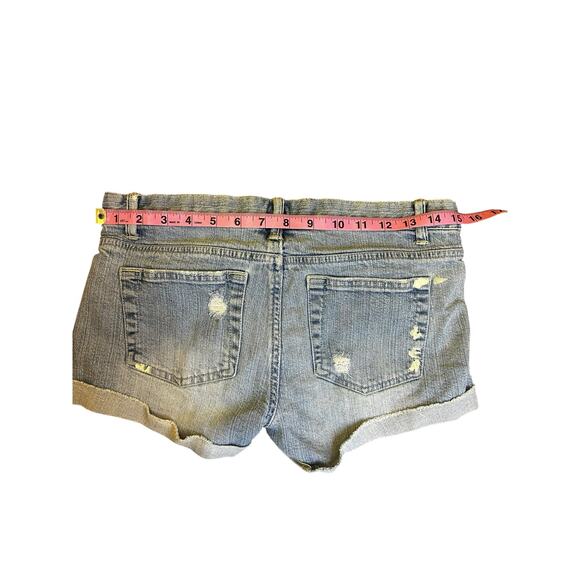 Vintage Forever 21 Women’sY2K Low Rise Denim Shorts Size 27” Waist - Picture 5 of 6